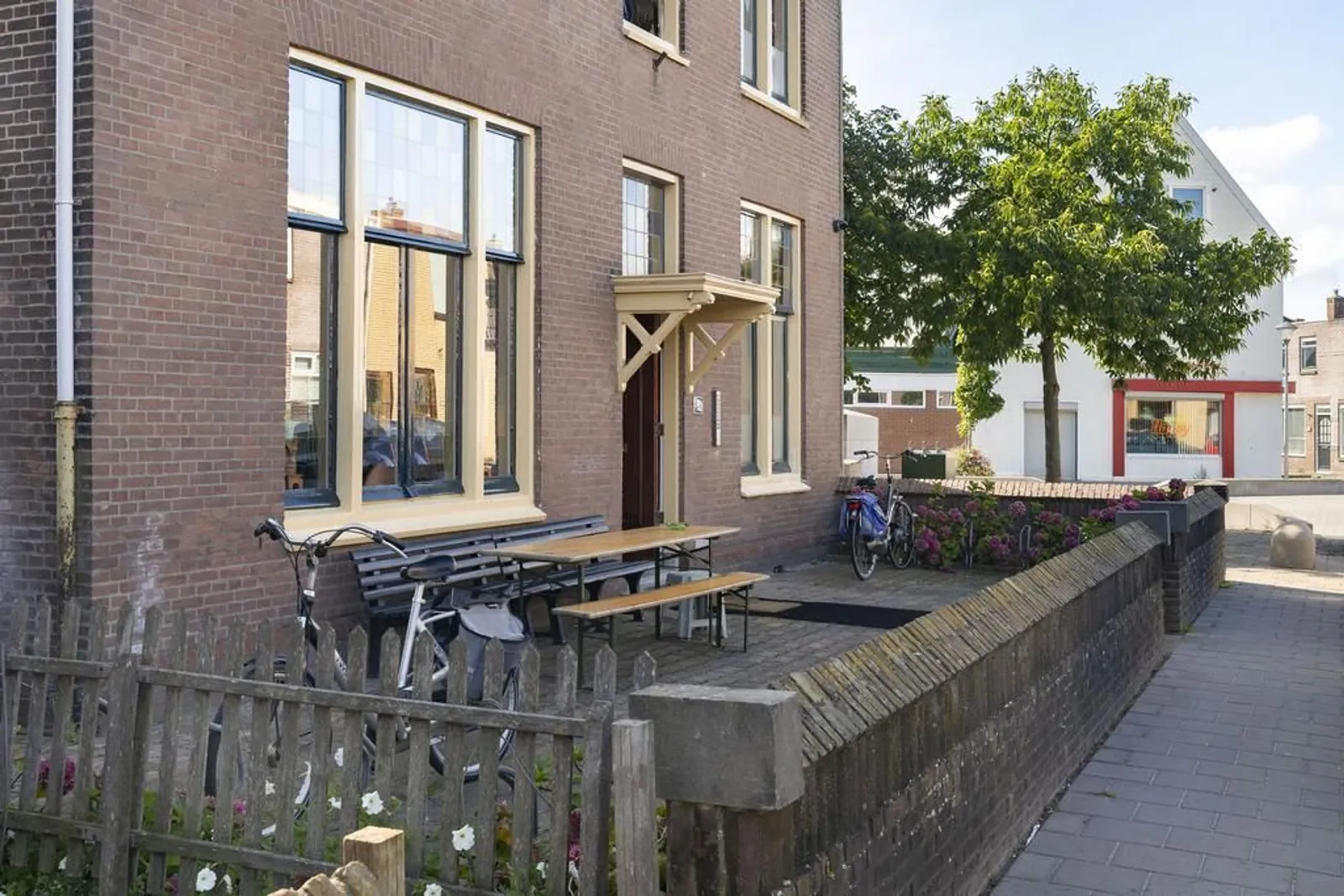 Pastorie Jan in 't Veltstraat, Den Helder – de gevel
