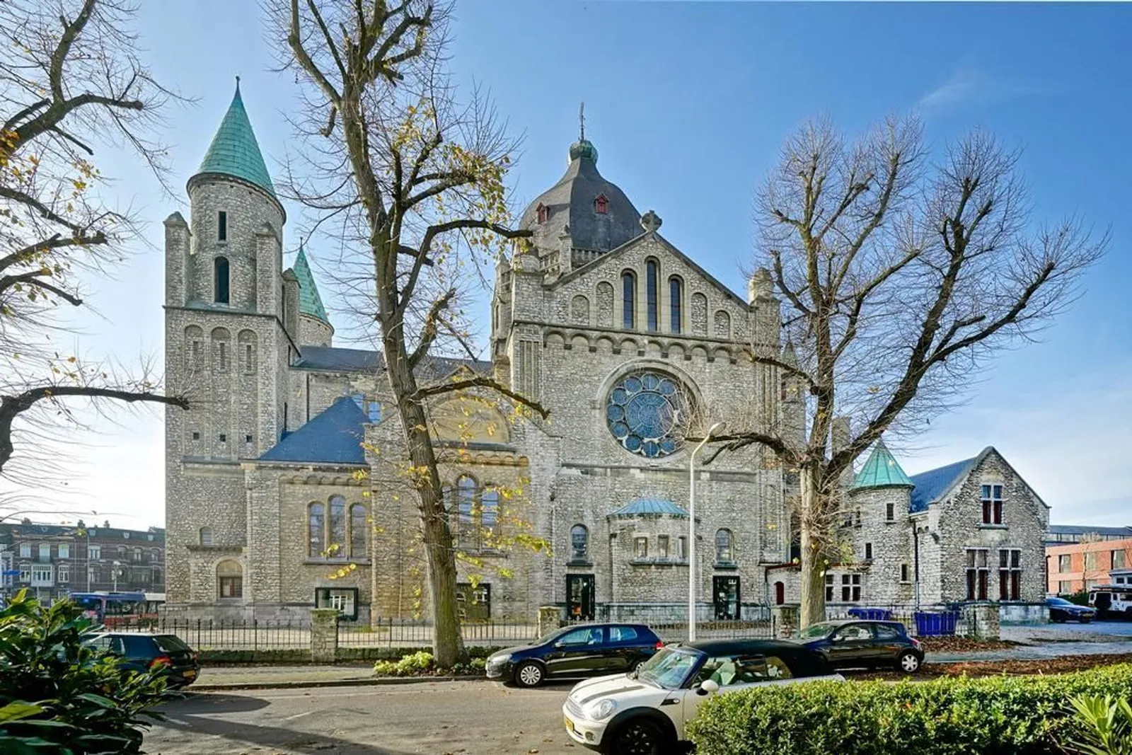 Sint Lambertuskerk, Maastricht – de voorgevel
