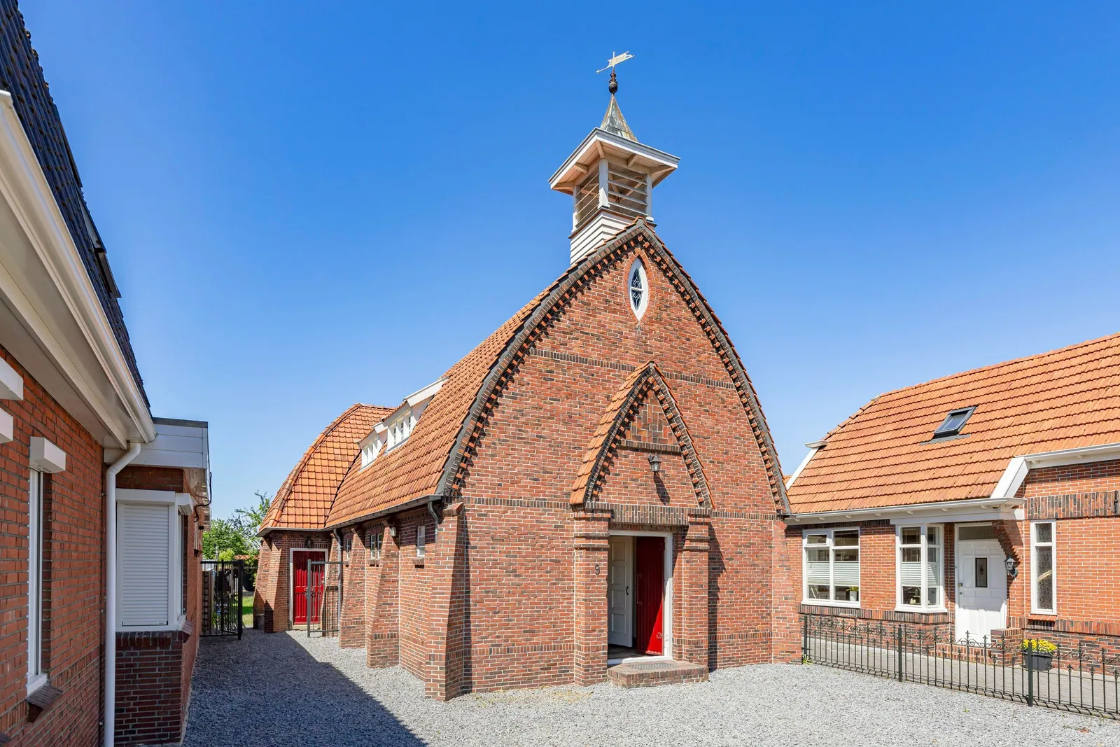 Zaalkerk, Musselkanaal – de kerk aan de Kerkstraat, met de paraboolvormige kap