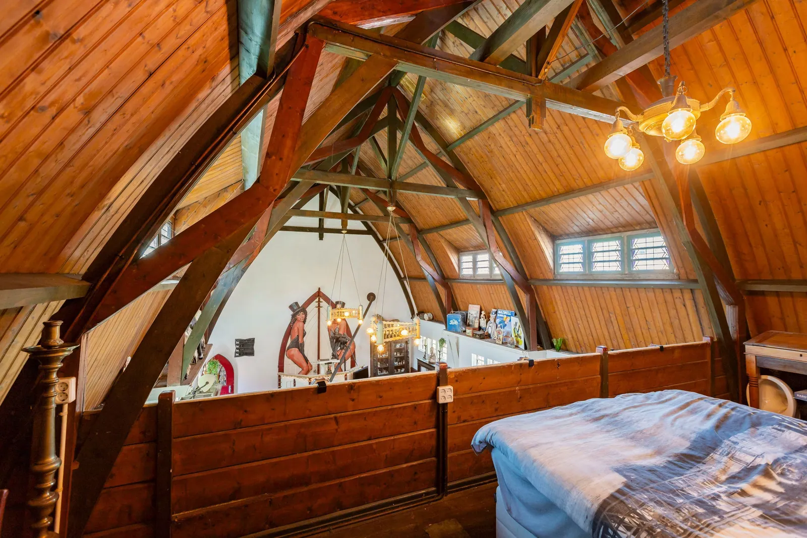 Zaalkerk, Musselkanaal – het orgelbalkon als logeerplek
