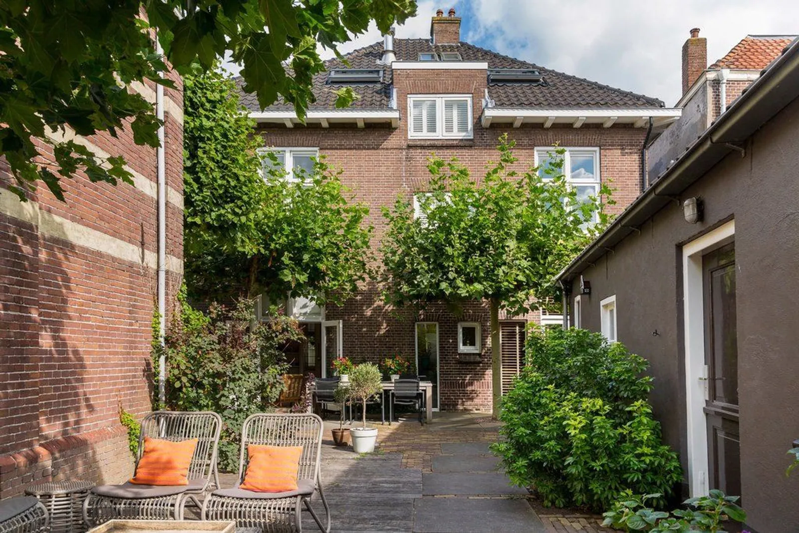 Pastorie Dorpsstraat, Vreeswijk – de stadstuin