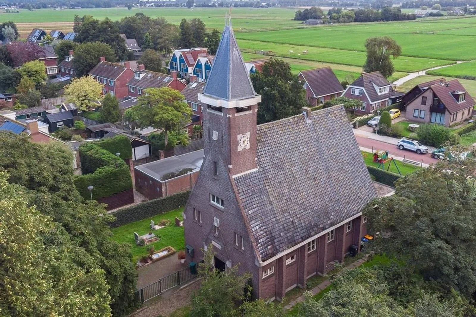 Kerk van Oterleek – de kerk met toren in het dorp Oterleek