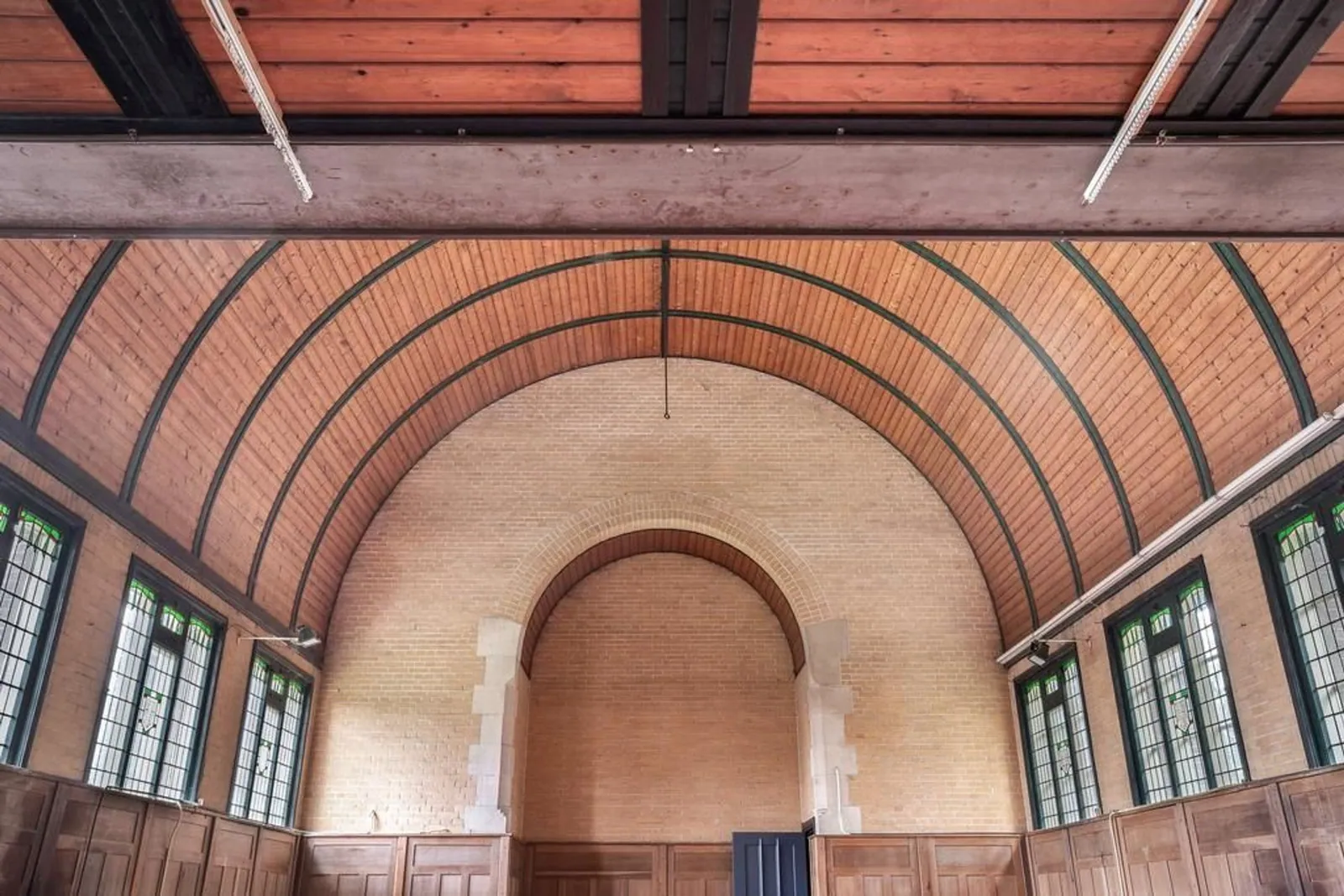 Kerk van Oterleek – het gewelf en de hoge vensters