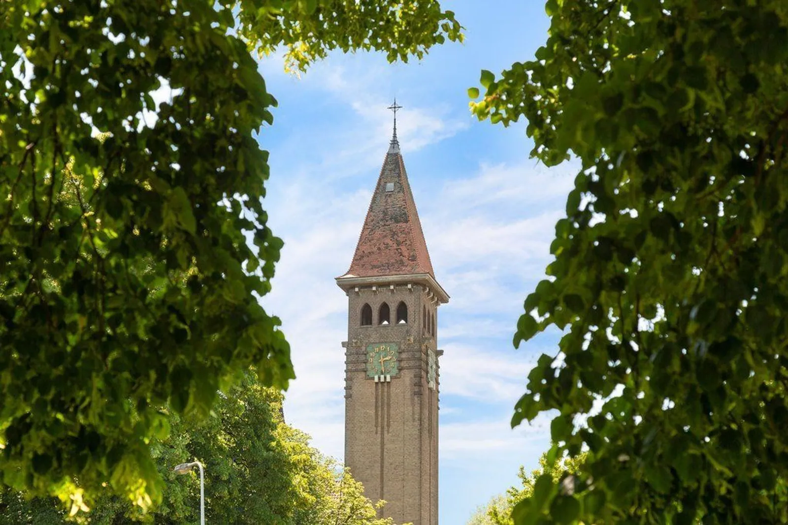 Heilig Hartkerk, Utrecht – de toren