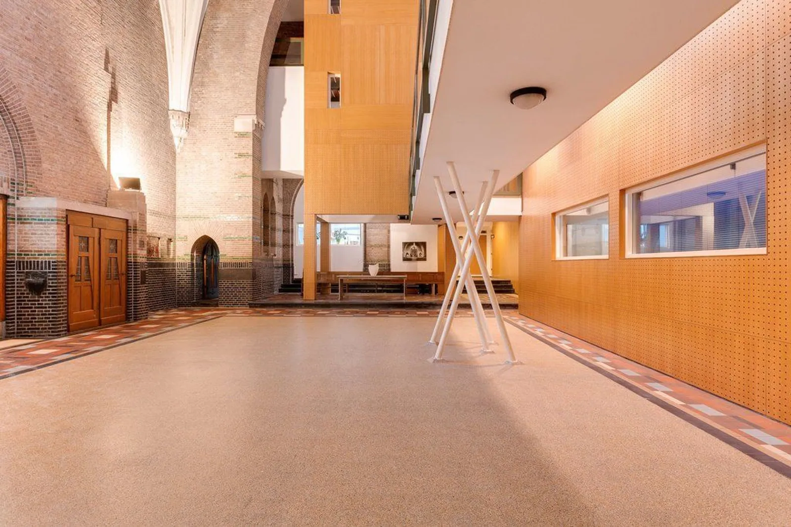 Heilig Hartkerk, Utrecht – de gang in het complex